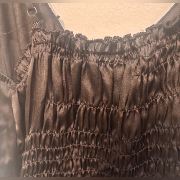 Black Ruffled Tank Top - Picture 5 of 6